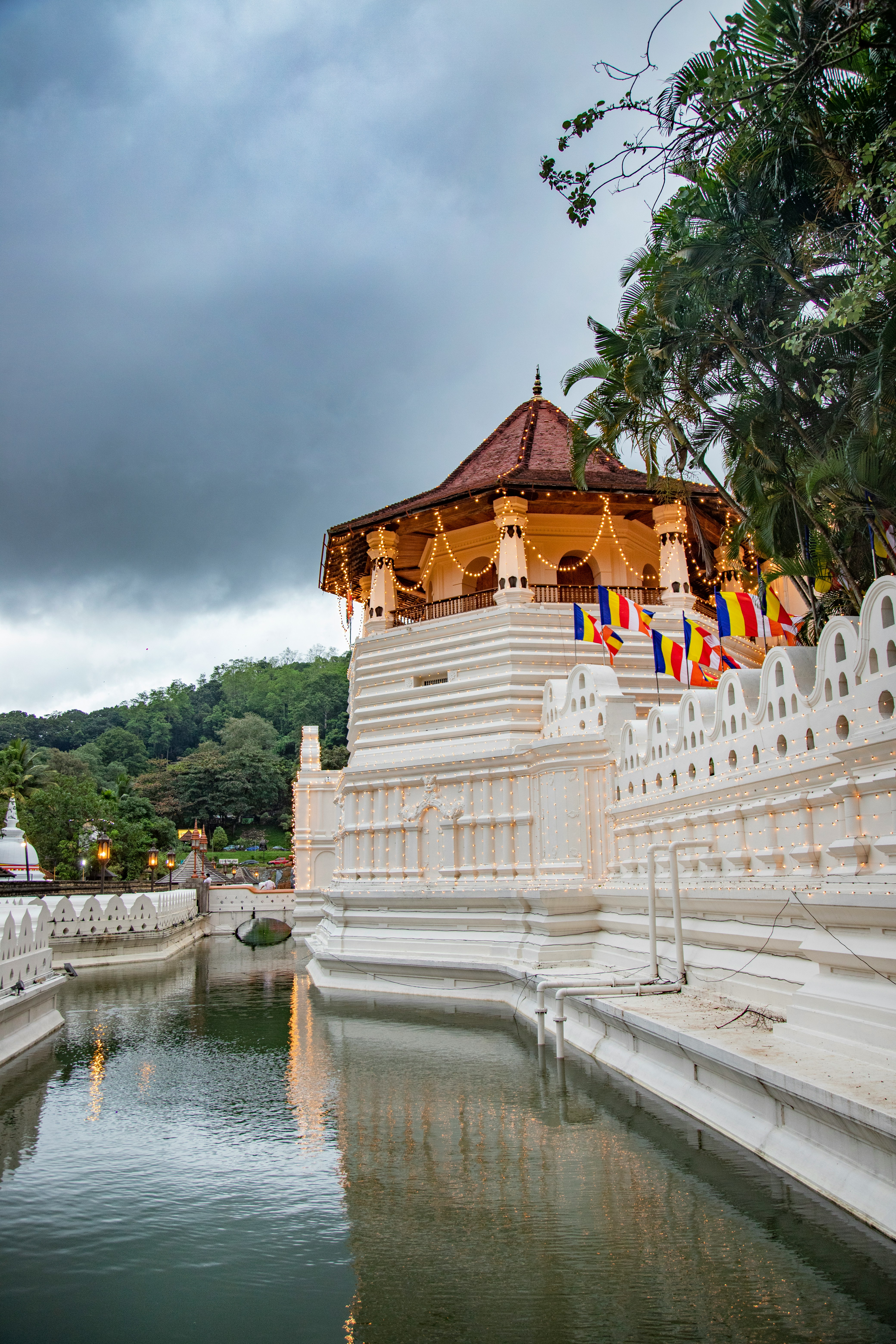 Temple of the Tooth, Kandy